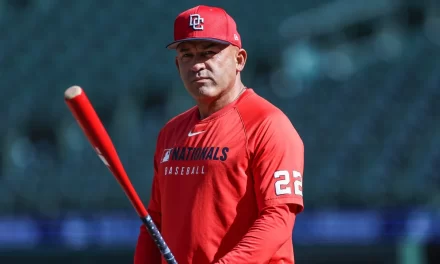 Venezolano Miguel Cairo es renombrado manager sustituto de los Nacionales