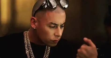 Cosculluela rejón un nuevo sencillo y anuncia World Tour