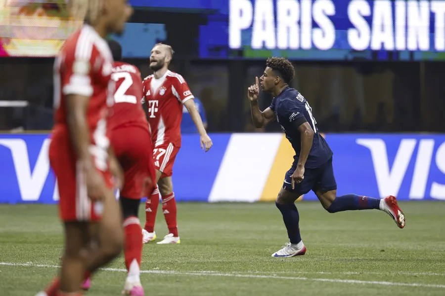 Doué y Dembélé sentencian al Bayern Múnich y meten al PSG en semifinales del Mundial de Clubes