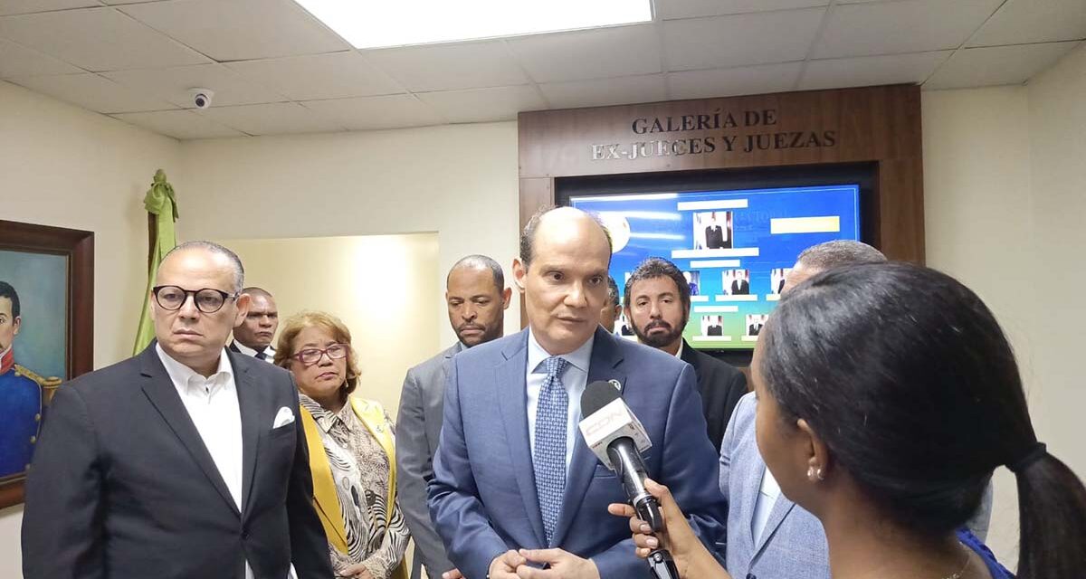 Ramfis recurre a la sentencia de TSE y exige la caja #7