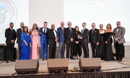 La residencia de la cirugía del Hospital Luis Eduardo Aybar celebra 50 primaveras de capacitación médica