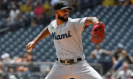 Sandy Alcántara y Eugenio Suárez, los más codiciados en época techo de cambios