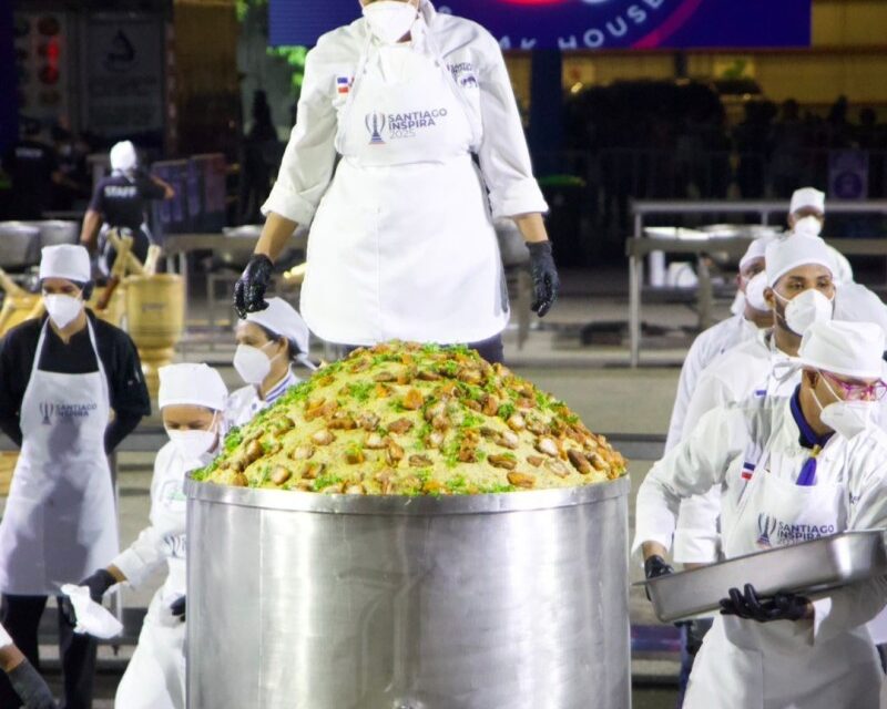 Santiago rompe el récord de Guinness con el mofongo más ilustre del mundo