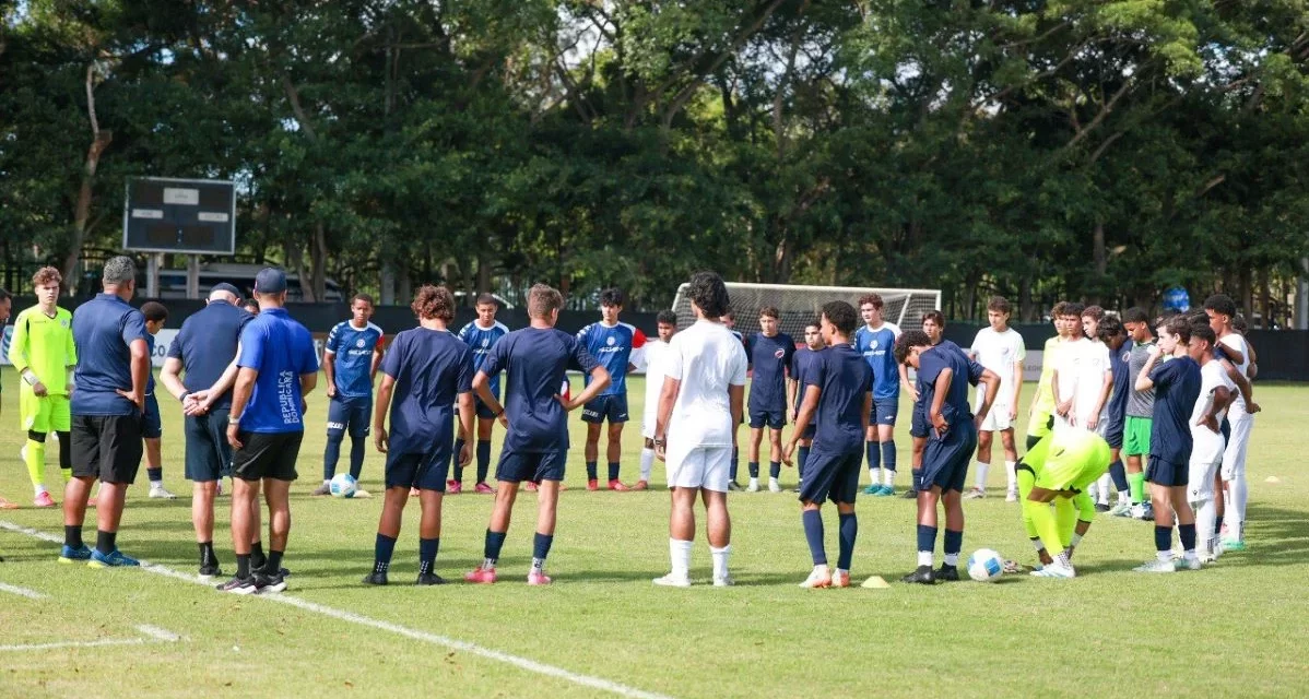 Selección fútbol sub-15 masculina convocó jugadores