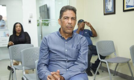 SDN ex -Rregidor resume a Saymón Díaz