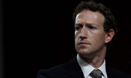 Zuckerberg logra un acuerdo en el caso de Cambridge Analytica para evitar el entrenamiento