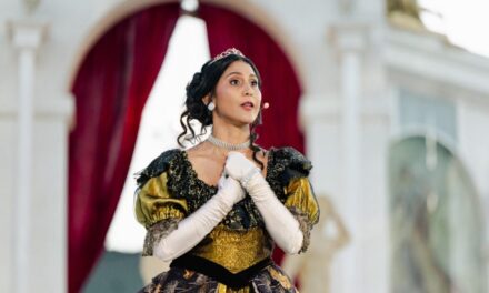 Nathalie Peña-Comas recibe ovación en Viena