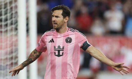 Messi vuelve a triunfar el premio al mejor atleta