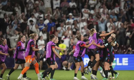 Inglaterra fuerza la prórroga contra Italia con el gol de Michelle Agyemang