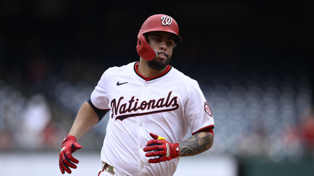 Ángelinos refuerzan su bullpen con Luis García y Andrew Chafin en plena lucha por el Comodín