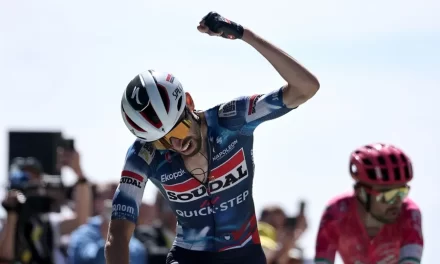 Paret-Peintre conquista el Ventoux y Pogacar, más líder