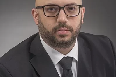 Designan subcomisión para evaluar estadio