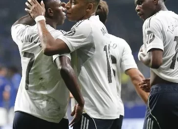 El Real Madrid fue superior al Real Oviedo y triunfan 3-0