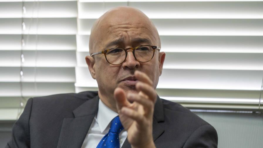 Domínguez Brito critica la fusión de los ministerios y pide relanzar jurisprudencia en el país