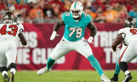 Una esguince deja fuera al dominicano Bayron Matos de la temporada con los Miami Dolphins