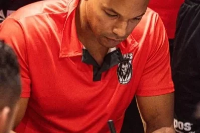 El dominicano Eulis Báez inicia nueva etapa como asistente en el Dreamland Gran Canaria