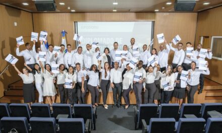 37 Gane Diploma de ISFODOSU en investigación educativa