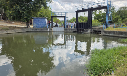 Cinco días sin agua anunciada en el oeste de Santiago.