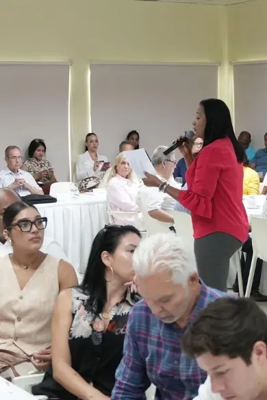 Los sectores analizan las fortalezas y desafíos de Sosúa como destino