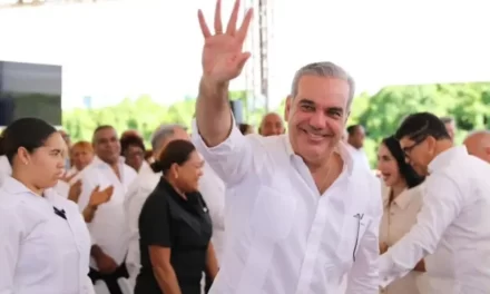 Desde la entrega de títulos de propiedad hasta la inauguración de las escuelas