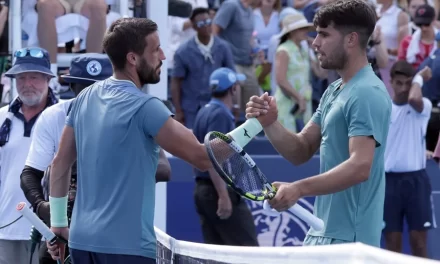 Alcaraz necesita tres sets para percibir en su estreno en Cincinnati. Bautista y Comesaña además pasan de ronda