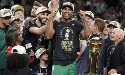 La NBA aprueba la traspaso de los Boston Celtics