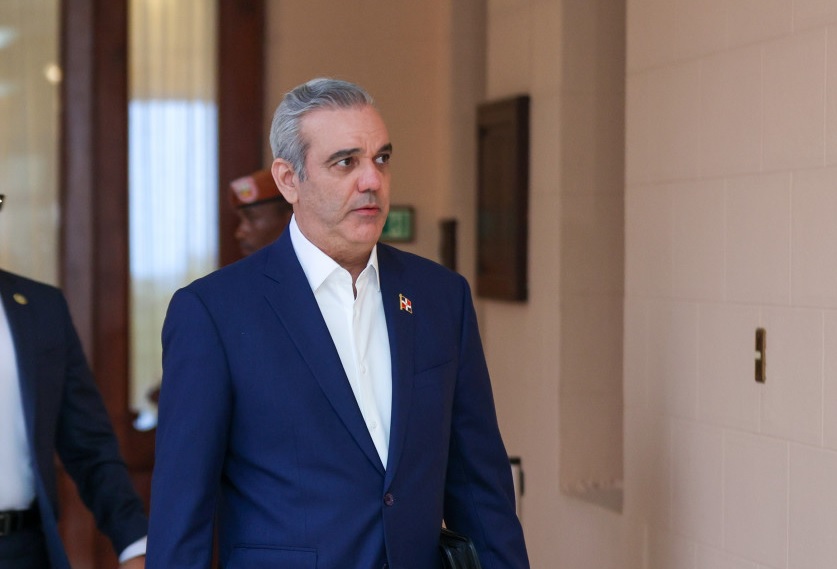 Abinader presenta una logística de 85 puntas para impulsar el crecimiento dominicano hasta 2036