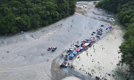 Acceso del transporte prohibido cerca de la presa de Valdesia