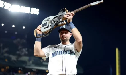 Cal Raleigh es el primer Marinero en demorar a 50 jonrones desde Ken Griffey Jr