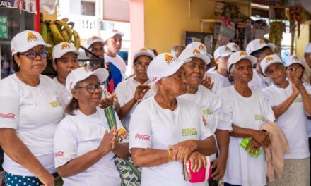 Coca-Cola y Sur Futuro apoyan a las mujeres liderando el reciclaje en las comunidades del río Ozama