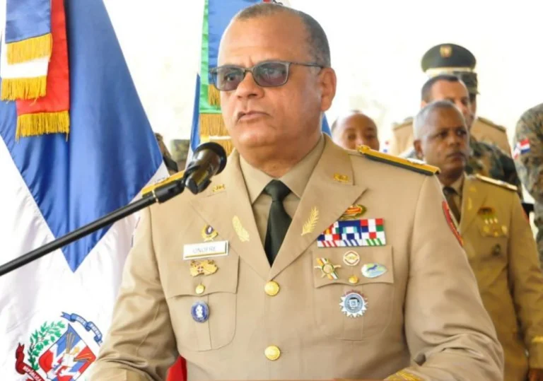 El Ministro de Defensa reclama el control completo de la frontera en medio de la crisis de las pandillas de Haití