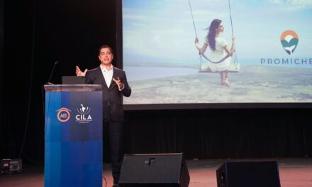 El desarrollador dominicano presenta una visión turística 'regenerativa' para Miches en el Congreso Internacional