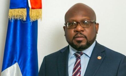 El embajador ex-haitiano supuestamente proporcionó prostitutas a la delegación