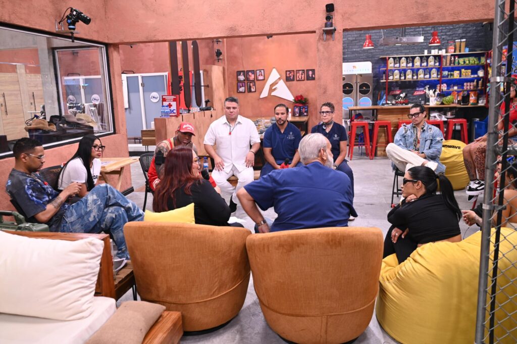 El equipo psicológico interviene a los participantes de la Casa Alofoke - Noticias hoy en la República Dominicana | Último minuto