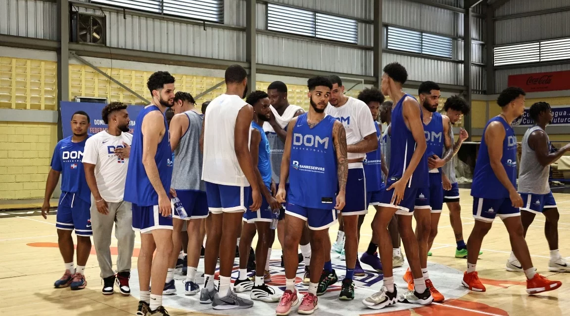 Estelares llegan temprano entrenamientos selección basket RD