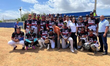 ¡PLAY BALL! Arranca el Torneo de Béisbol Amateur Montecristi 2025 en honor a Nelsy Cruz