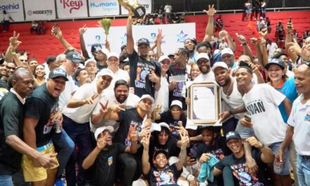 Titanes del Sur logran bicampeonato con barrida frente a Metros