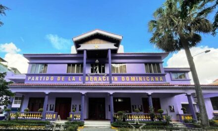 PLD asegura que el país se retirara en educación y electricidad