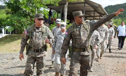 Ministro de Defensa supervisa dominio contemplada para competencia de Tiro