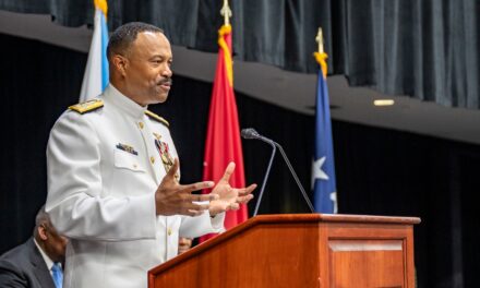 Jefe de Comando del Sur de EE. UU. Para revistar la República Dominicana