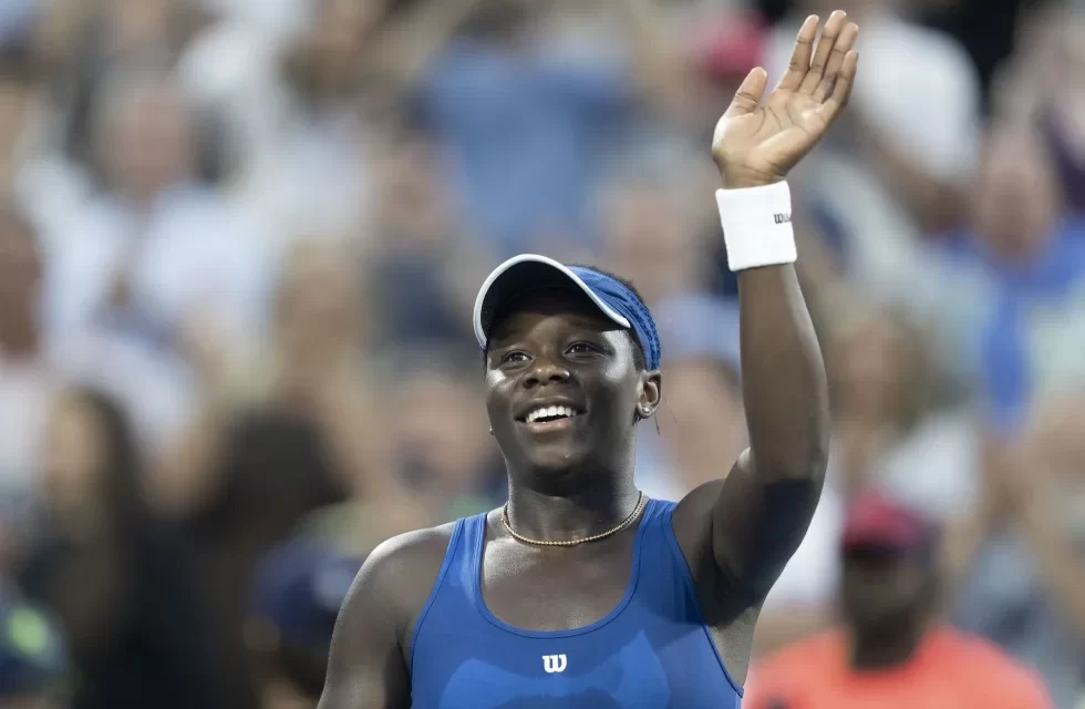 Victoria Mboko venció a Coco Gauff y alcanzó los cuartos de final de Montreal