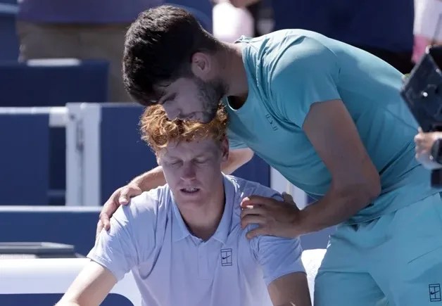 Carlos Alcaraz conquista el Masters 1.000 de Cincinnati tras el desistimiento de Jannik Sinner