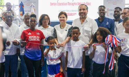 INEFI entrega nuevo polideportivo en Bayaguana