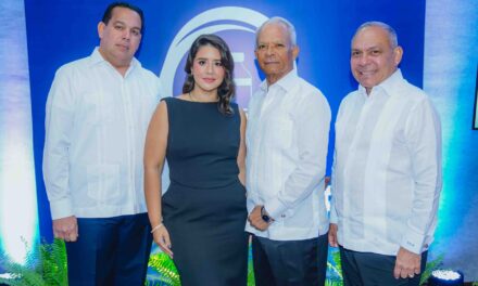 La industria farmacéutica se fortalece con la presentación de Anifar