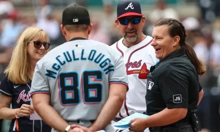 Jean Pawol pasó con buen nota inauguración como árbitro detrás del plato en MLB