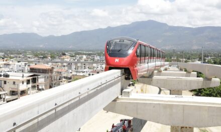 Santiago Court rechaza la proposición para cercar el monorail a través de REPARTO Universitario