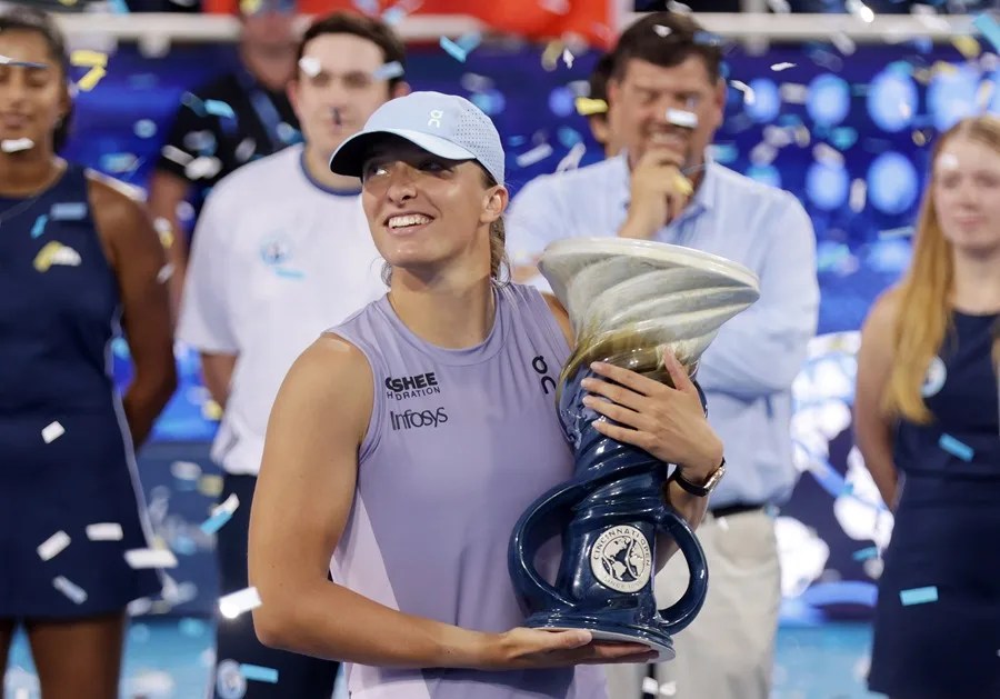 Swiatek derrota a Paolini y se proclama campeona del Masters 1.000 de Cincinnati