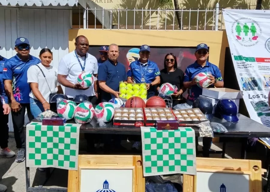 Policía Nacional impulsa el deporte inmaduro con etapa atlética en Las Matas de Farfán
