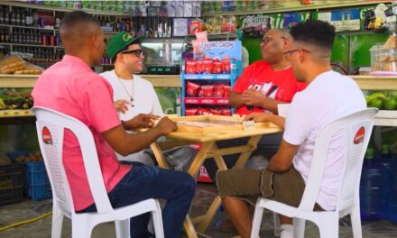 «Capicúa con Varsovia»: entrevistas auténticas que conectan líderes, artistas y el pueblo dominicano