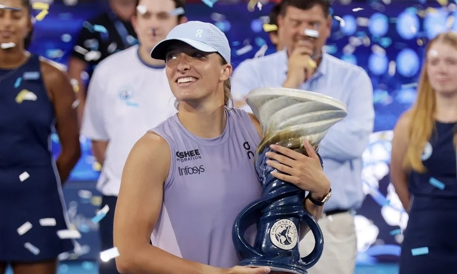 Swiatek derrota a Paolini y se proclama campeona del Masters 1.000 de Cincinnati